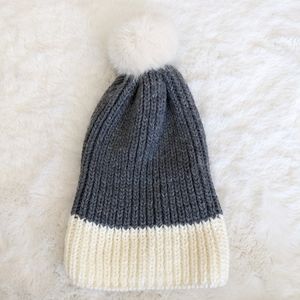 GAP Knit Pom Pom Beanie